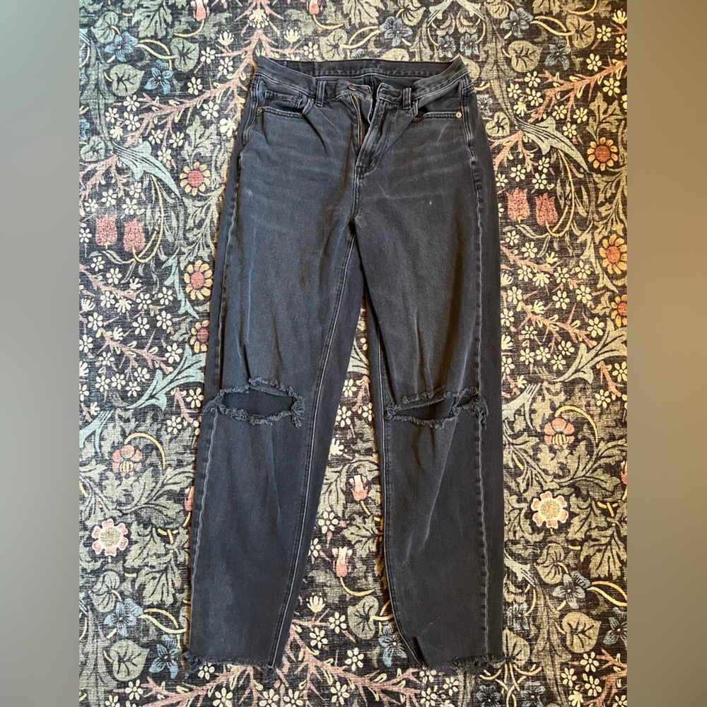 American eagle distressed jeans